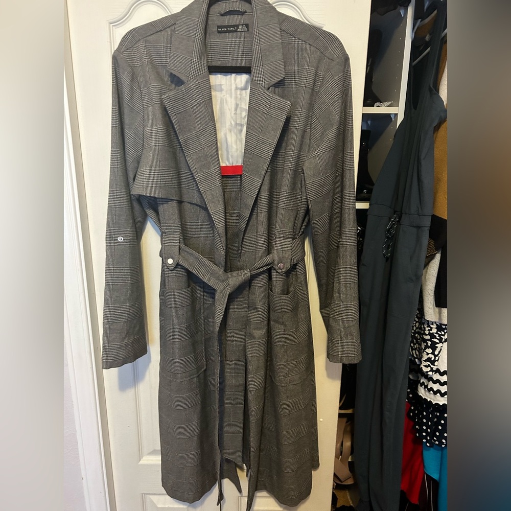 Black tape trench coat in plaid